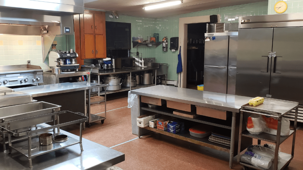 commercial camp kitchen cleaning